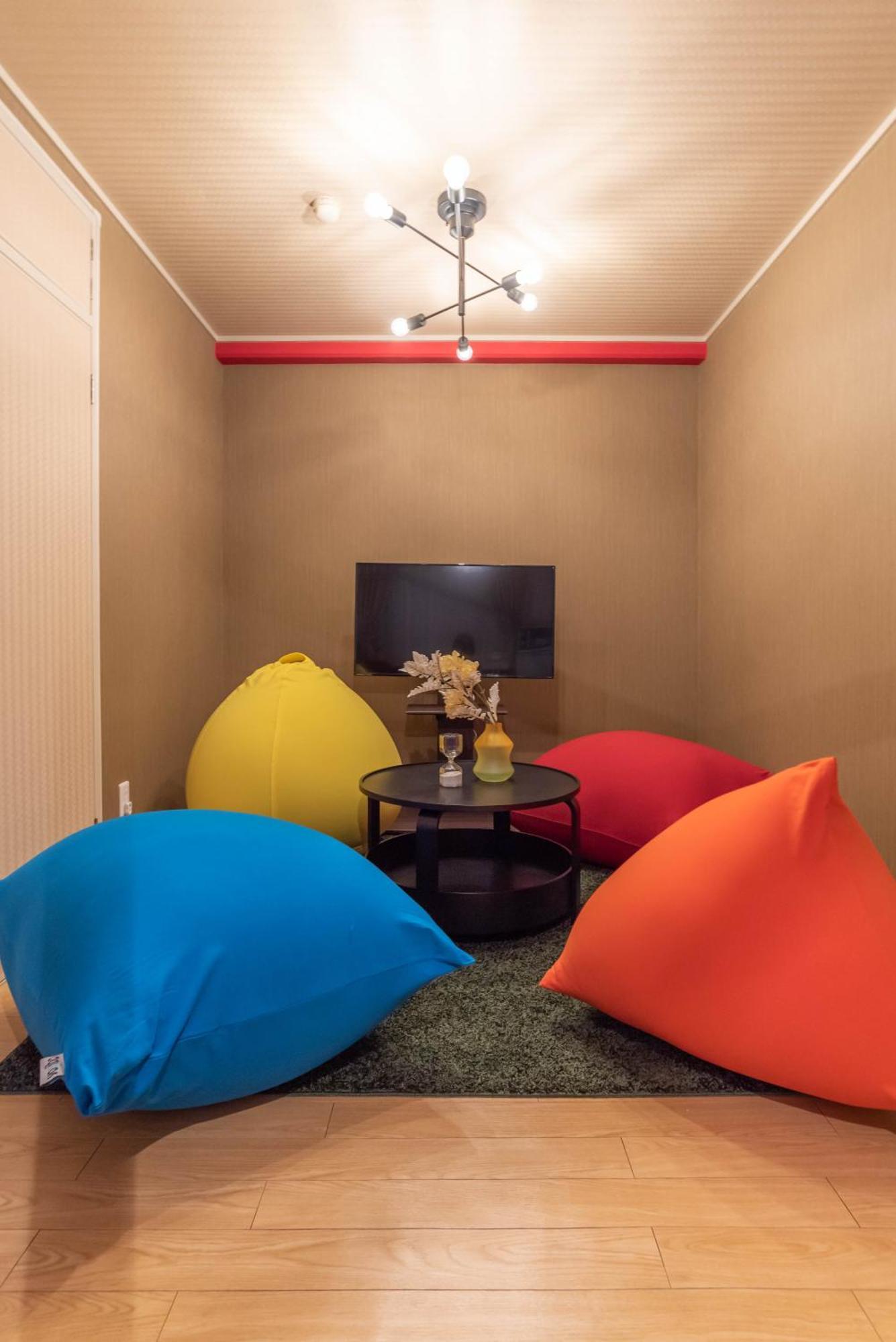 Bijou Suites Kokoro Осака Стая снимка